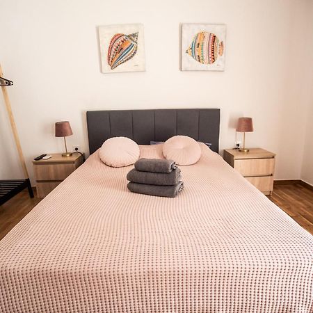 Explore Greece From Comfortable City Centre Apartment Chalkís 외부 사진